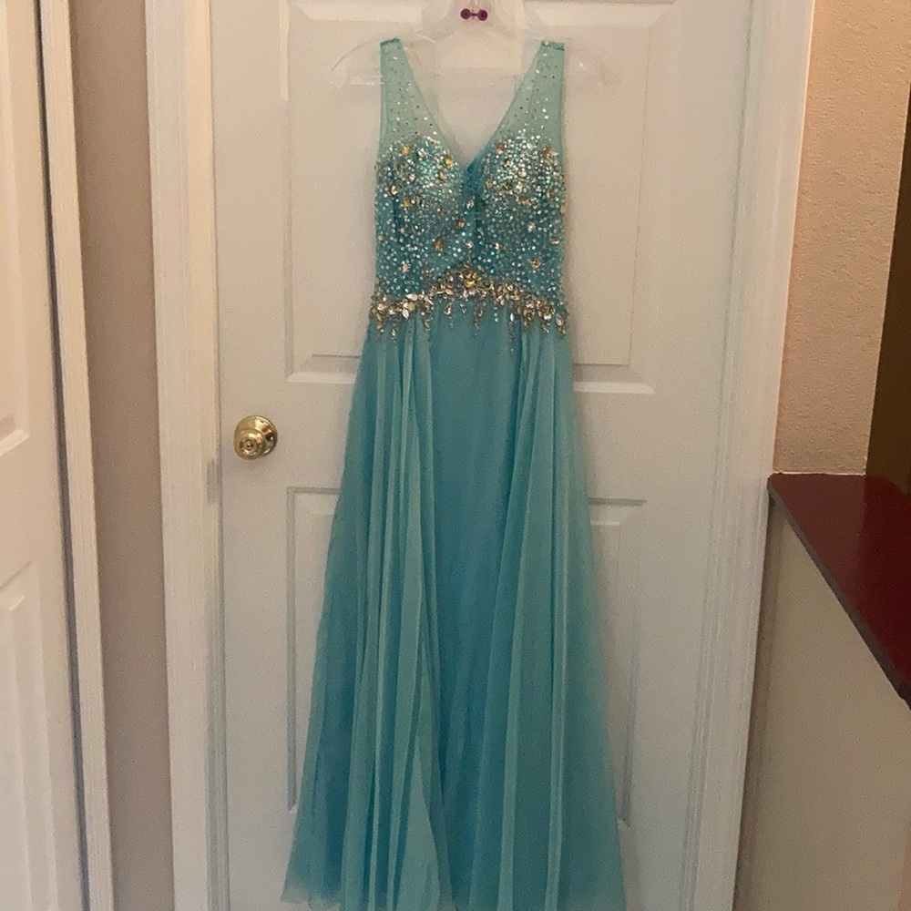 Glow special occasion gown